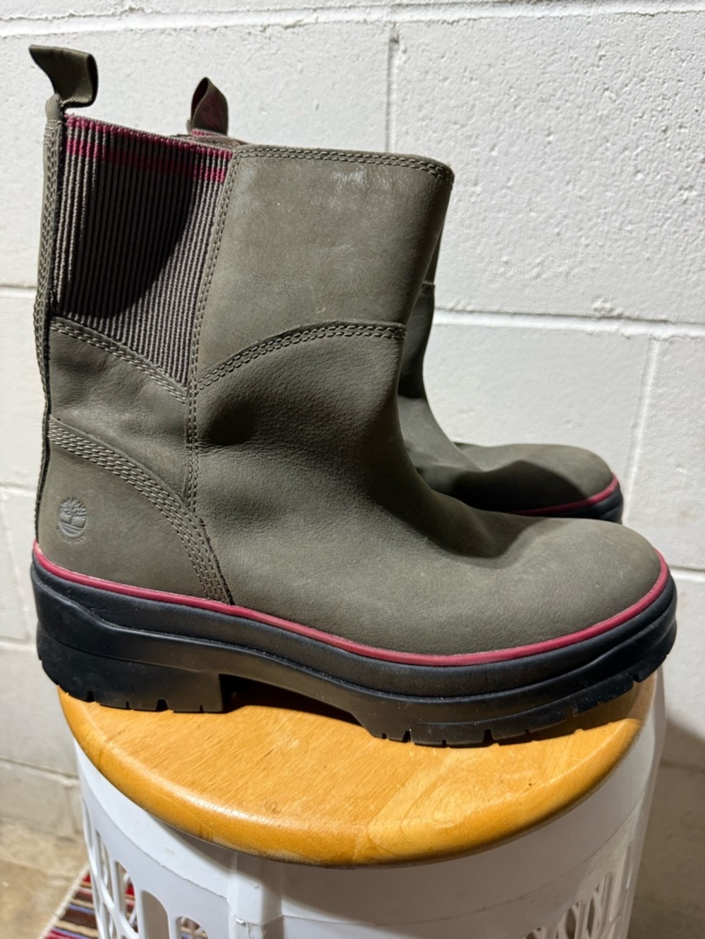 Timberland Olive Green Chelsea Boots with Pink Accent Trim